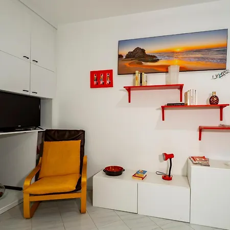 Guesthost - Spacious Flat X4 With Patio And Garden Apartment