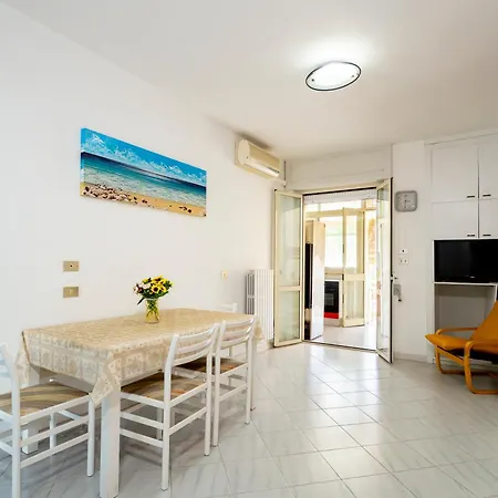 Guesthost - Spacious Flat X4 With Patio And Garden Apartment *