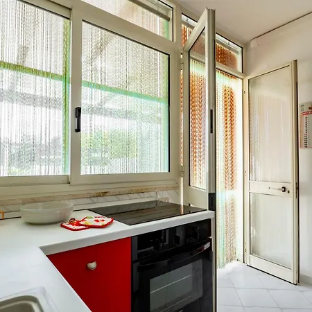 Guesthost - Spacious Flat X4 With Patio And Garden * Otranto