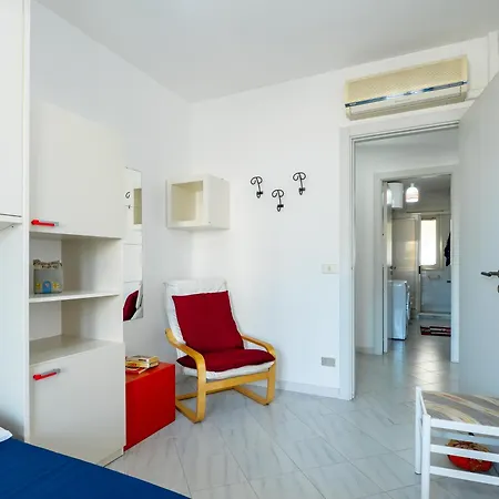 Guesthost - Spacious Flat X4 With Patio And Garden Apartment