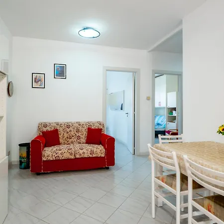 Guesthost - Spacious Flat X4 With Patio And Garden Otranto