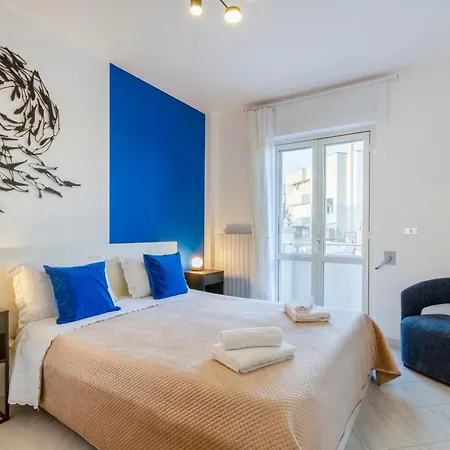 Guesthost - Spacious Flat With Patio And Garden אוטרנטו